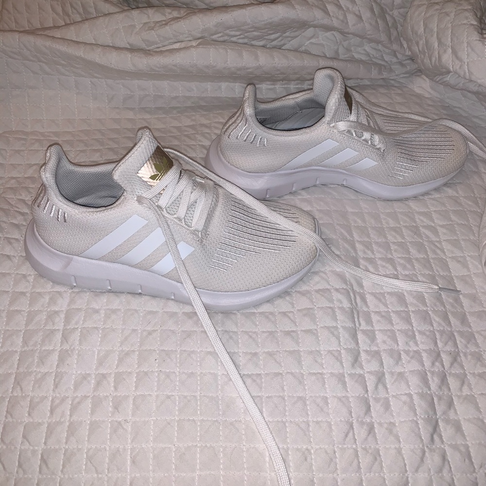 Adidas swift run